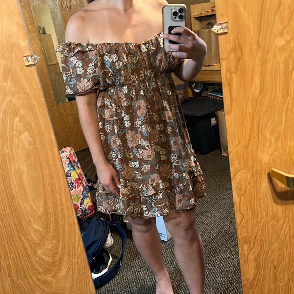 Cute flower summer dress worn 1 size Large